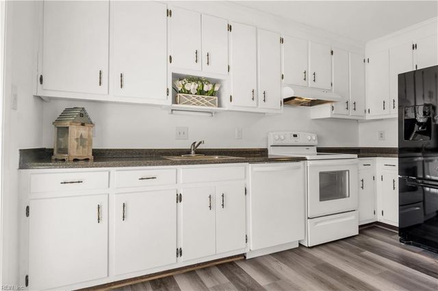 11 Spring W, Williamsburg, VA 23188