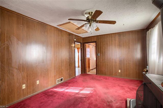 47 Azalea DR, Hampton, VA 23669