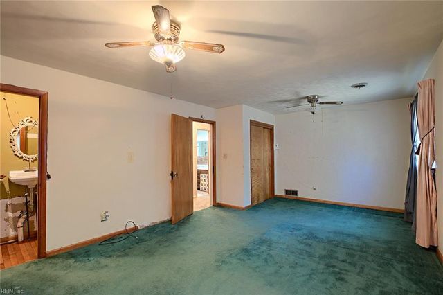 47 Azalea DR, Hampton, VA 23669