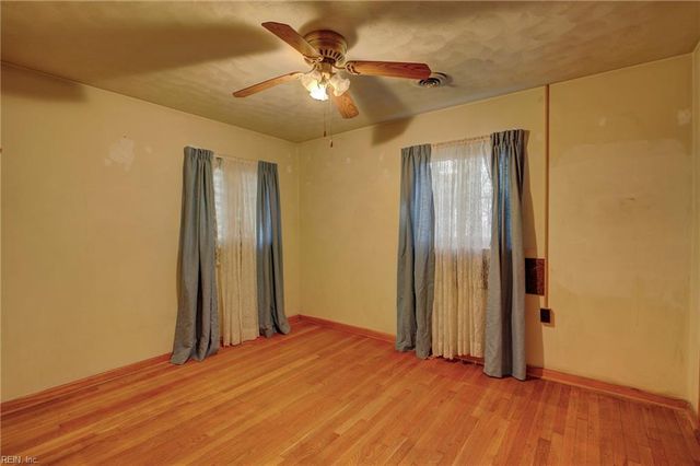 47 Azalea DR, Hampton, VA 23669