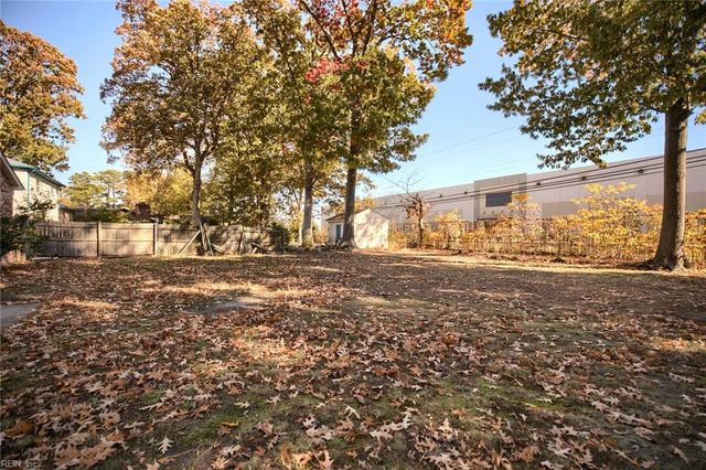 47 Azalea DR, Hampton, VA 23669