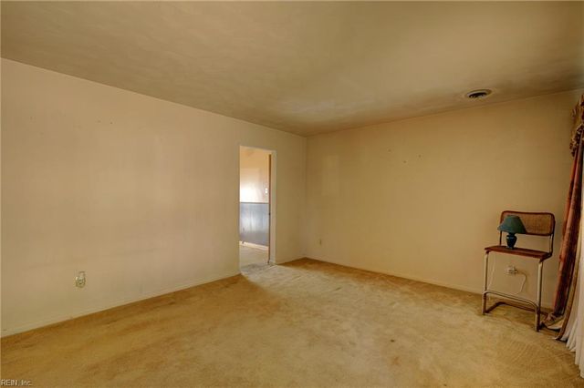 47 Azalea DR, Hampton, VA 23669