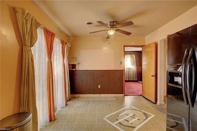 47 Azalea DR, Hampton, VA 23669