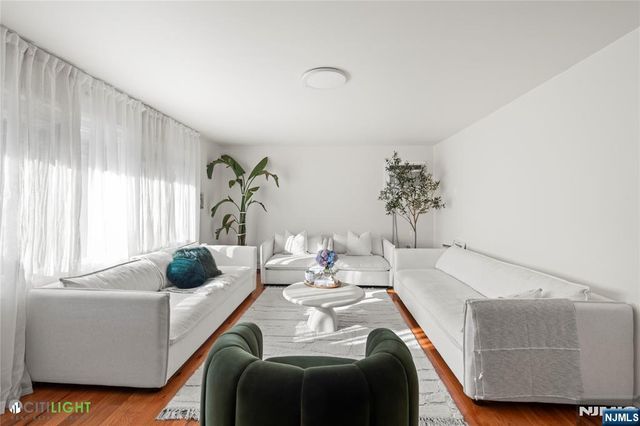 312 6th Street, Palisades Park, NJ 07650