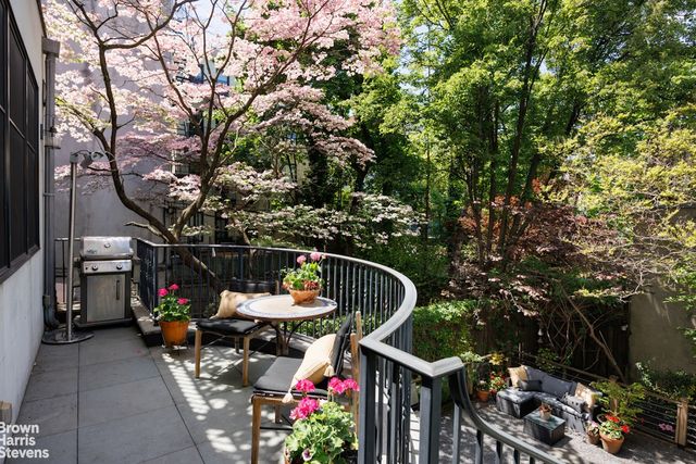 408 HENRY Street, New York City, NY 11201