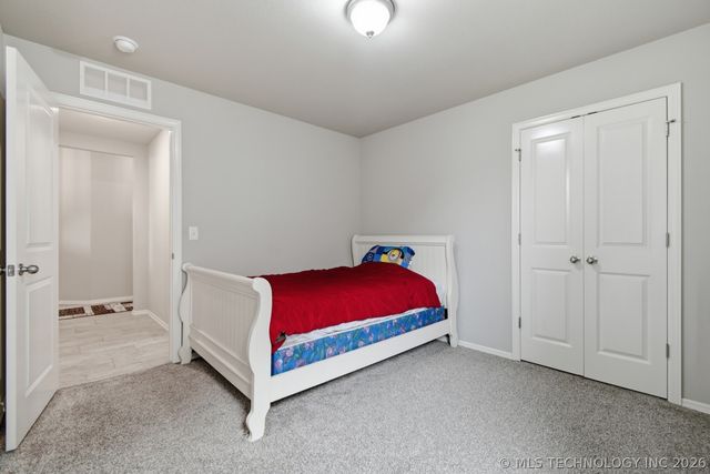 7312 S Indianwood Avenue, Broken Arrow, OK 74011