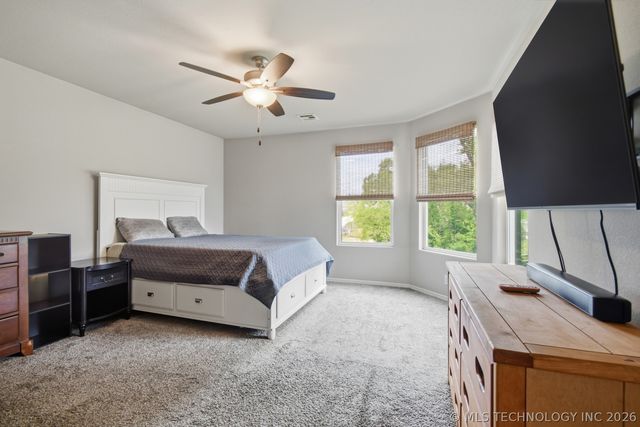 7312 S Indianwood Avenue, Broken Arrow, OK 74011
