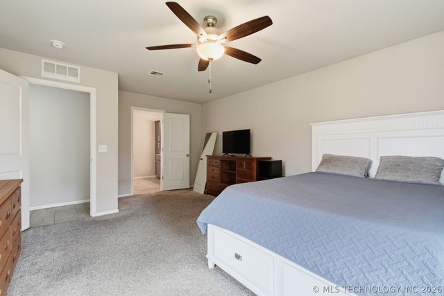 7312 S Indianwood Avenue, Broken Arrow, OK 74011