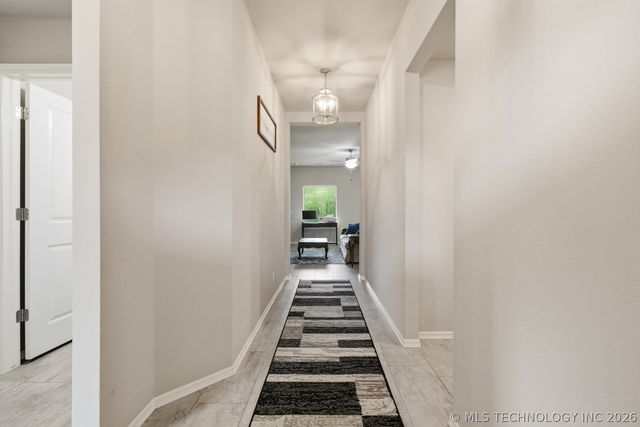 7312 S Indianwood Avenue, Broken Arrow, OK 74011