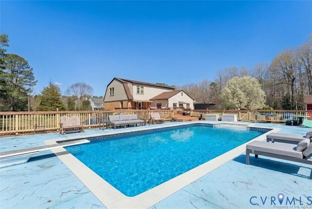 103 Tanbark Ln, Williamsburg, VA 23188