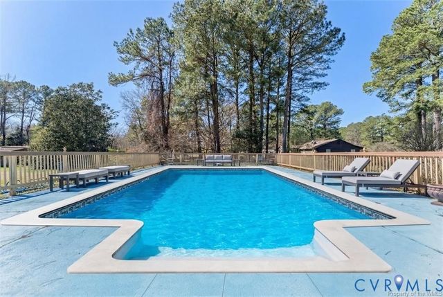 103 Tanbark Ln, Williamsburg, VA 23188