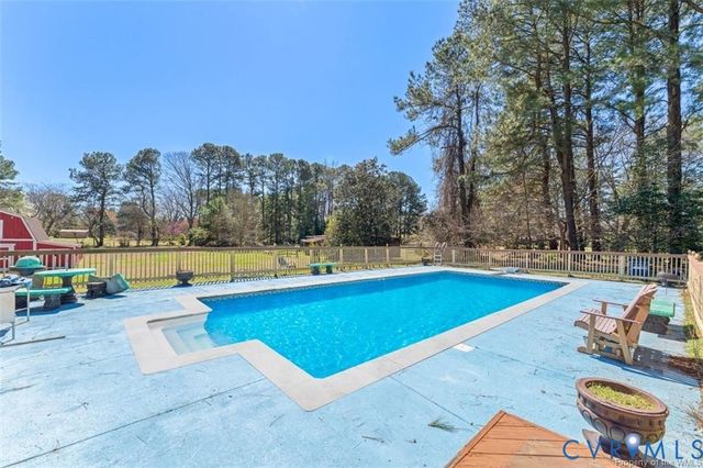 103 Tanbark Ln, Williamsburg, VA 23188