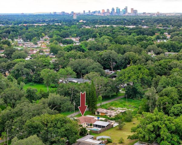 6412 N WOODLYNNE AVENUE, Tampa, FL 33614