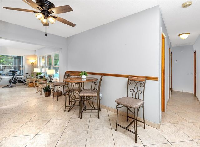 6412 N WOODLYNNE AVENUE, Tampa, FL 33614