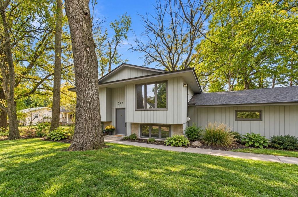 521 Warner Avenue S, Willernie, MN 55090 — exterior
