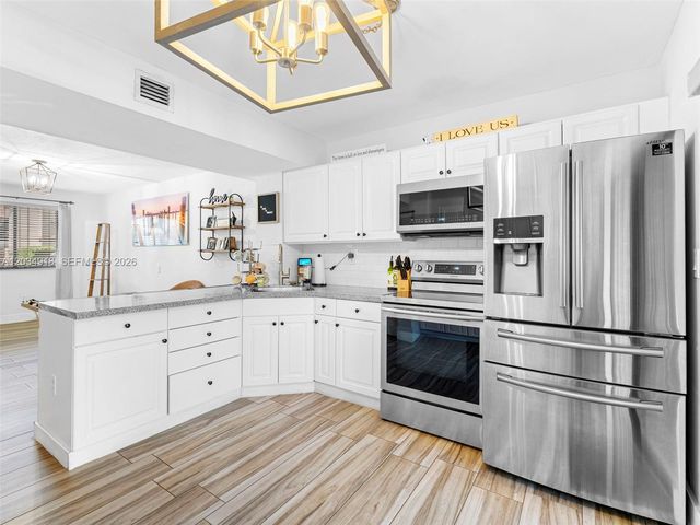 1805 SW 107th Ave 2601, Miami, FL 33165