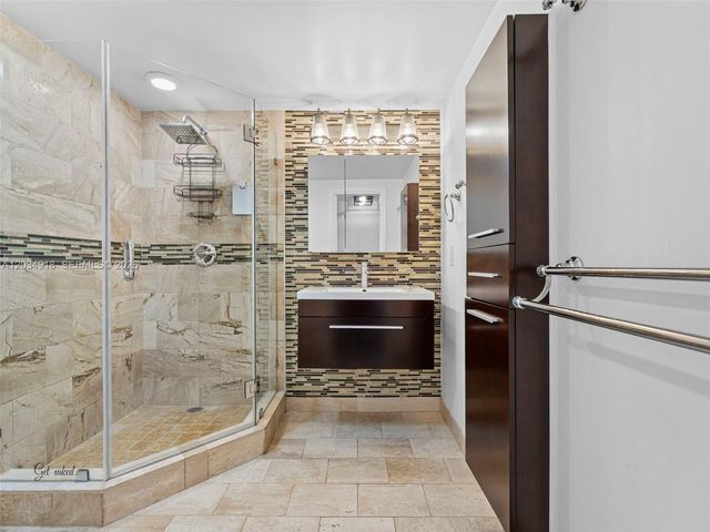 1805 SW 107th Ave 2601, Miami, FL 33165