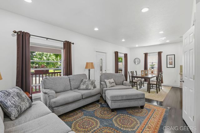 69 Pearl Street, Sparta, MI 49345