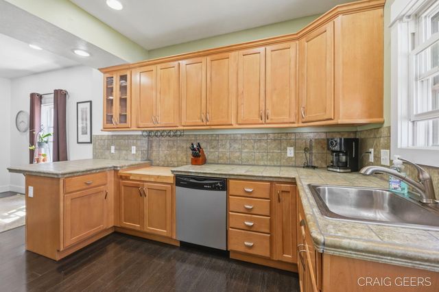 69 Pearl Street, Sparta, MI 49345