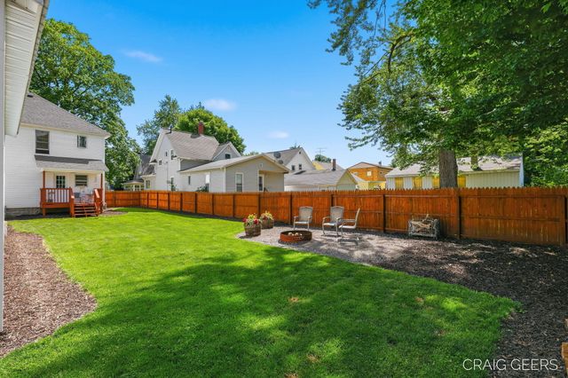 69 Pearl Street, Sparta, MI 49345
