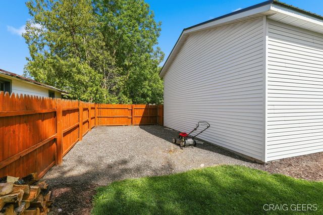 69 Pearl Street, Sparta, MI 49345