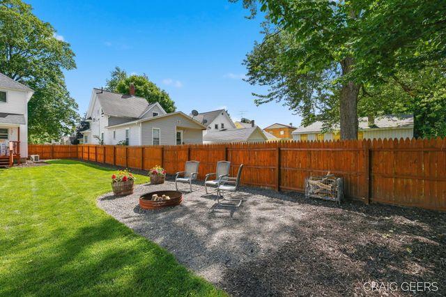 69 Pearl Street, Sparta, MI 49345