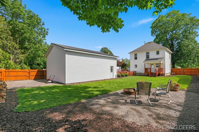 69 Pearl Street, Sparta, MI 49345