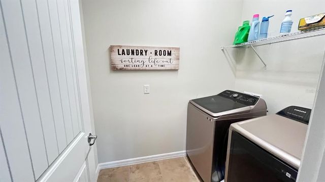 333 ALMANSA STREET, Davenport, FL 33837