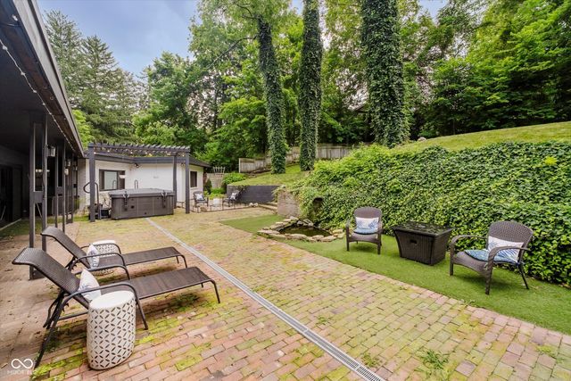 701 Hawthorn Road, New Castle, IN 47362