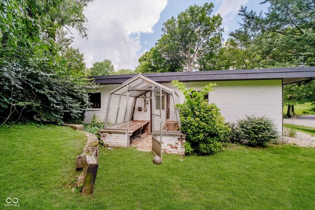 701 Hawthorn Road, New Castle, IN 47362