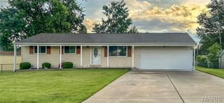 12085 Washington Court, Maryland Heights, MO 63043