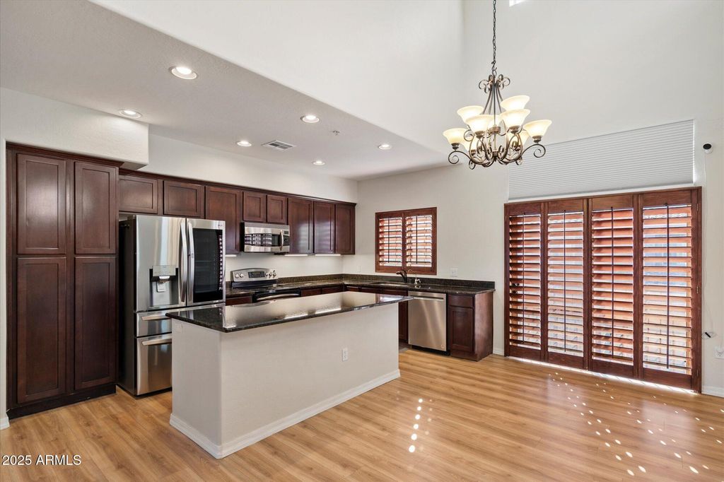 Image 3 of property listing at 3935 E Rough Rider Road 1034, Phoenix, AZ 85050