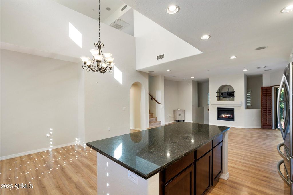Image 5 of property listing at 3935 E Rough Rider Road 1034, Phoenix, AZ 85050