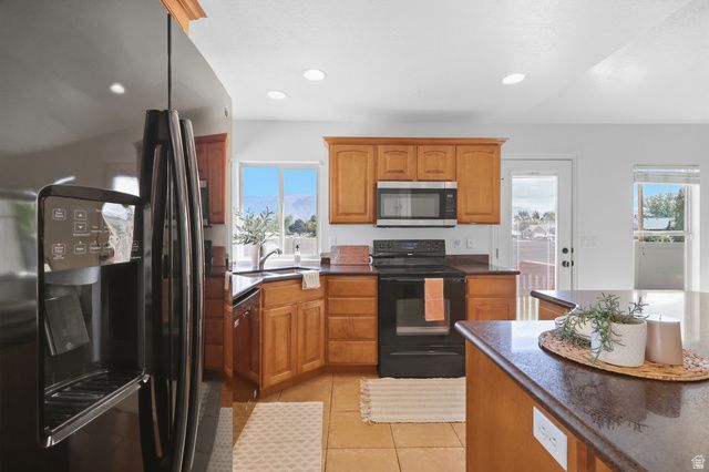 1018 N 2325 W, Layton, UT 84041