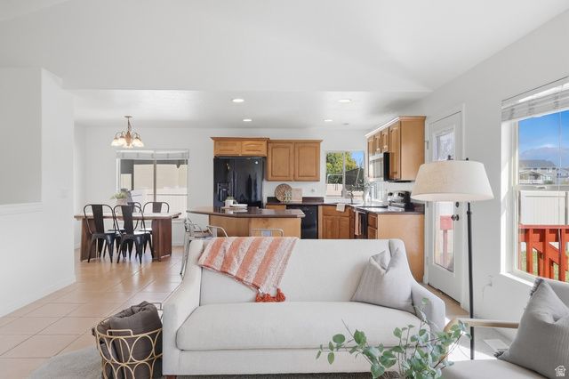 1018 N 2325 W, Layton, UT 84041