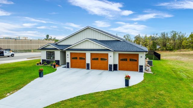 302 Shortcut Lane SW, Bemidji, MN 56601