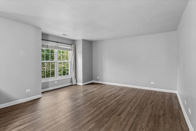 1458 Whitespire Court, Naperville, IL 60565