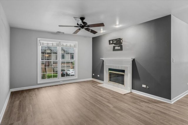 1458 Whitespire Court, Naperville, IL 60565