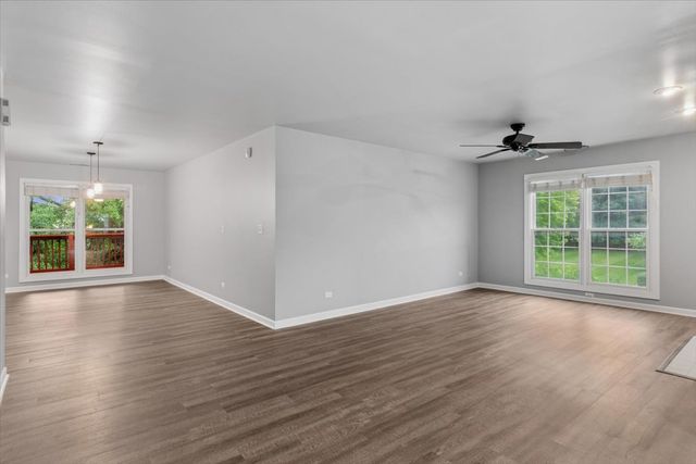 1458 Whitespire Court, Naperville, IL 60565