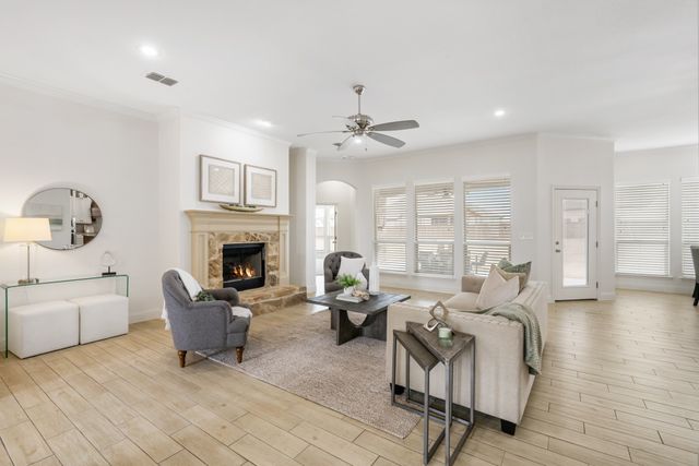 10909 Chriswood Drive, Crowley, TX 76036