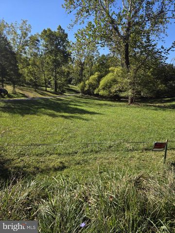 10 CAMPSITE TRL, Harpers Ferry, WV 25425