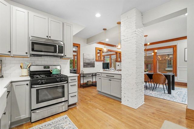 15 Auburn Avenue, Grand Rapids, MI 49506