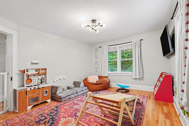 15 Auburn Avenue, Grand Rapids, MI 49506