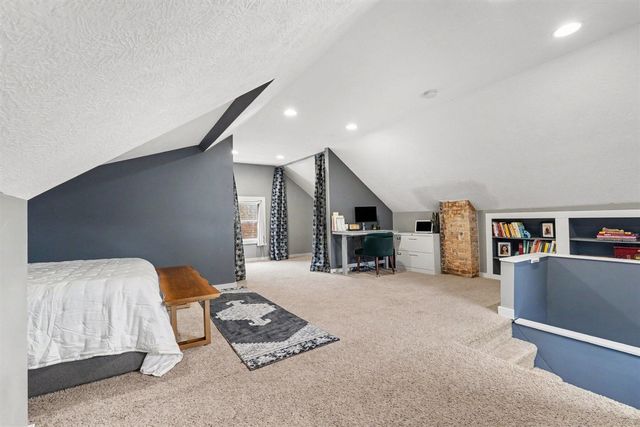 15 Auburn Avenue, Grand Rapids, MI 49506