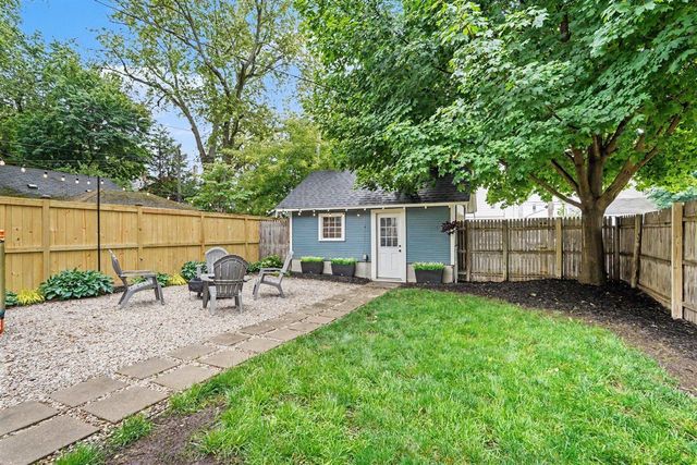 15 Auburn Avenue, Grand Rapids, MI 49506