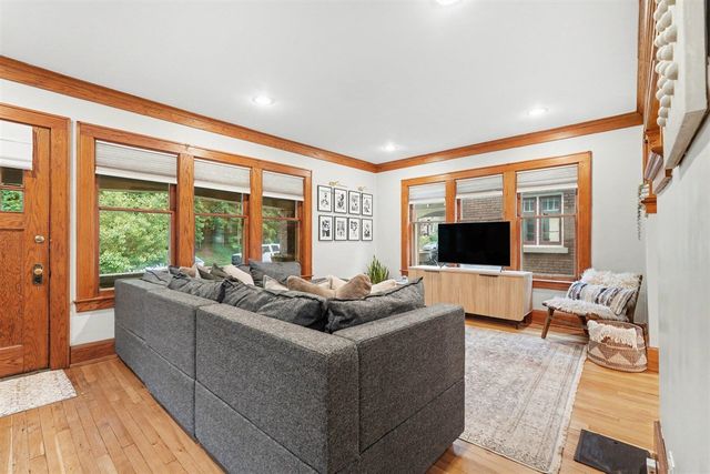 15 Auburn Avenue, Grand Rapids, MI 49506
