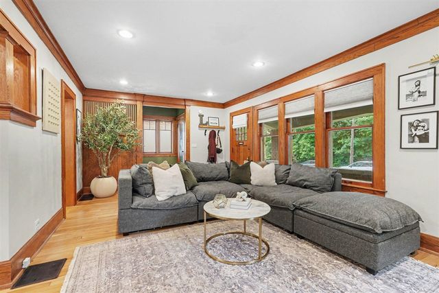 15 Auburn Avenue, Grand Rapids, MI 49506