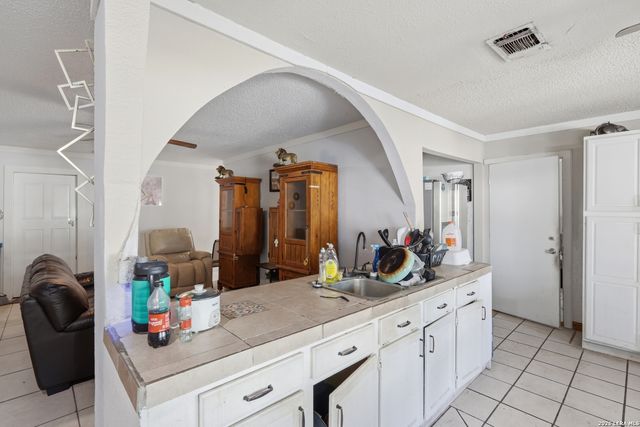 4034 Indian Sunrise, San Antonio, TX 78244