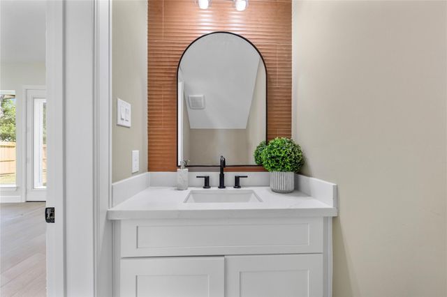 8646 Alcott Drive, Houston, TX 77080