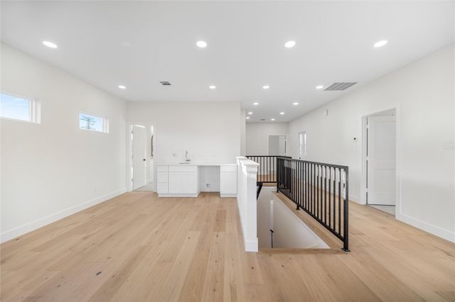 8646 Alcott Drive, Houston, TX 77080